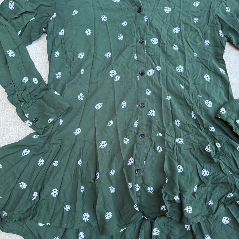 Anthropologie 11-1-Tylho Lakin Tunic Blouse Green Ladybug Insect Print Peplum S - Picture 3 of 8